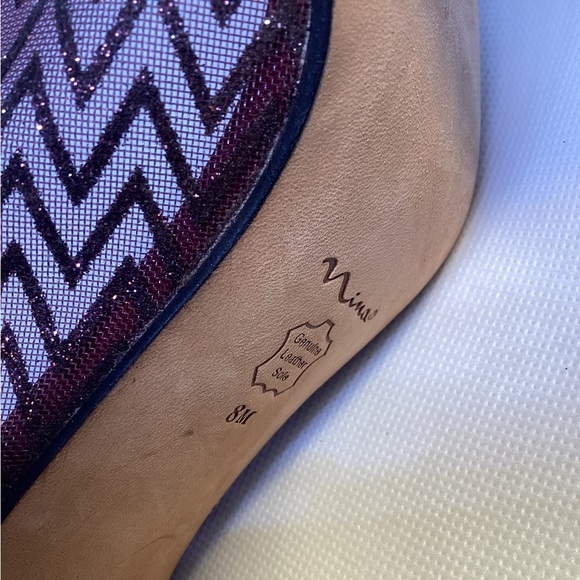 NINA BURGUNDY HEELS SIZE 8 M - Picture 8 of 10